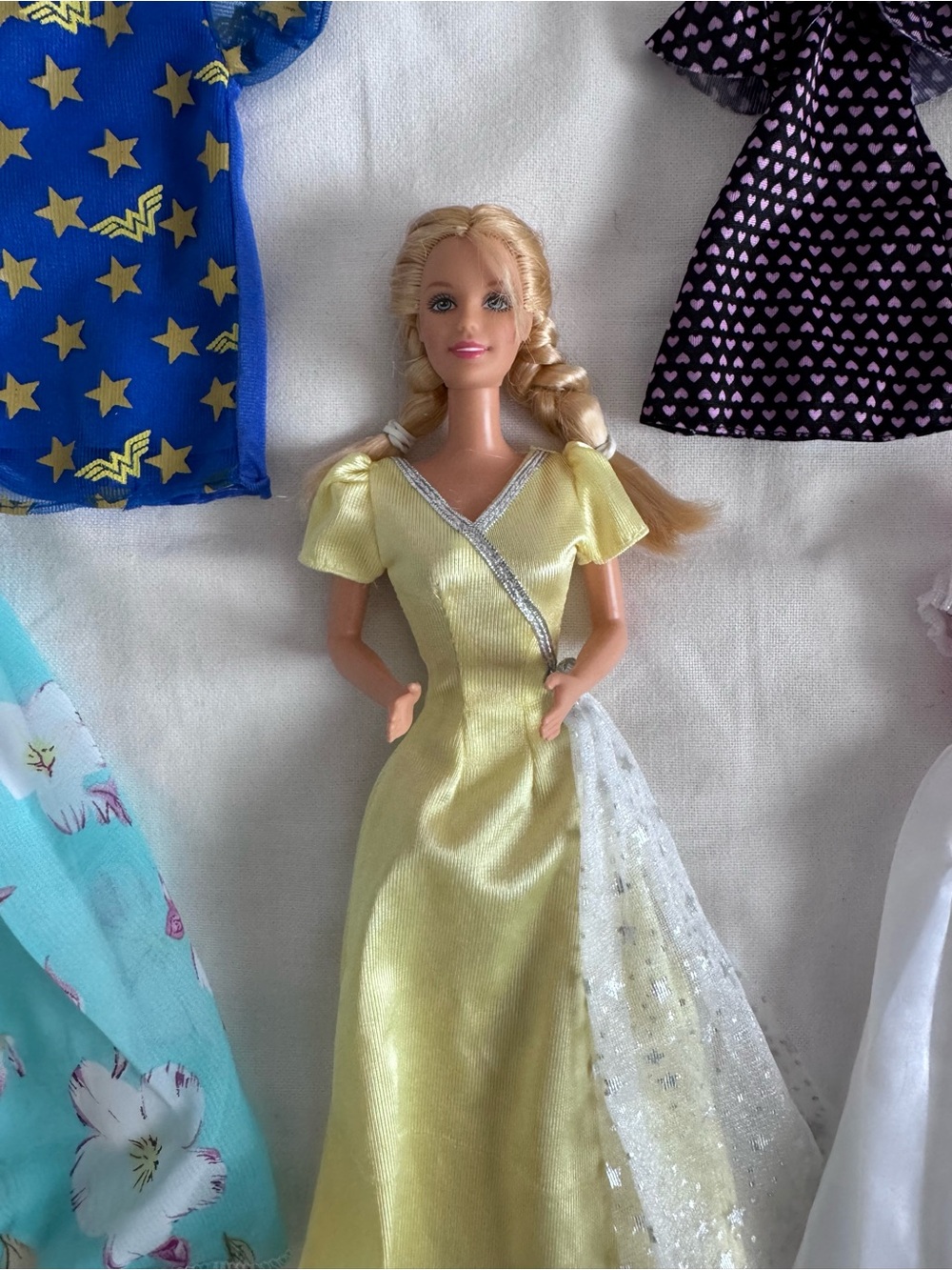 Barbie Doll Clothes Lot Dresses Shoes Accessories Fashion Wardrobe Bundle 20+pc - Picture 7 of 11